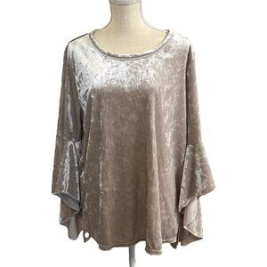Women's Pebble and Stone Velvet V-neck Top with Bell Sleeves. Size 1X
